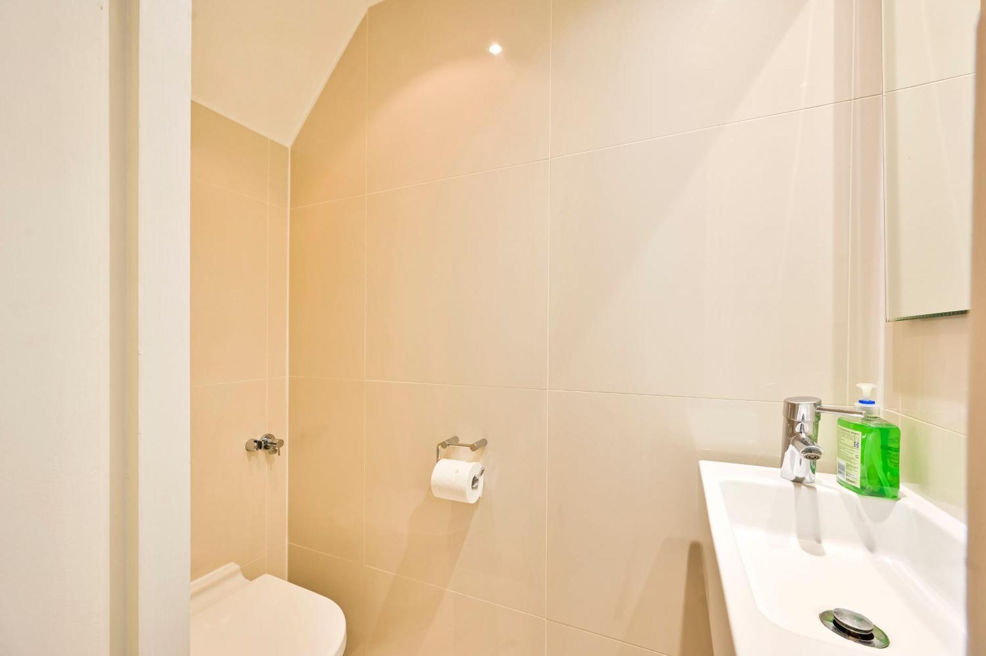 Lovely 4 Bedrooms Entire House In Hammersmith *