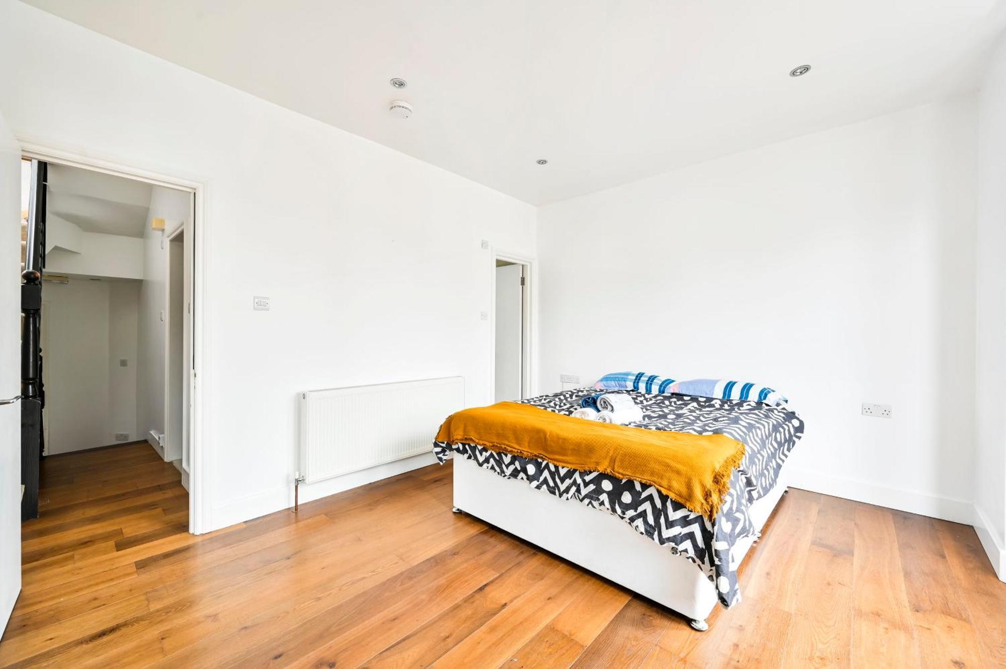 Lovely 4 Bedrooms Entire House In Hammersmith
