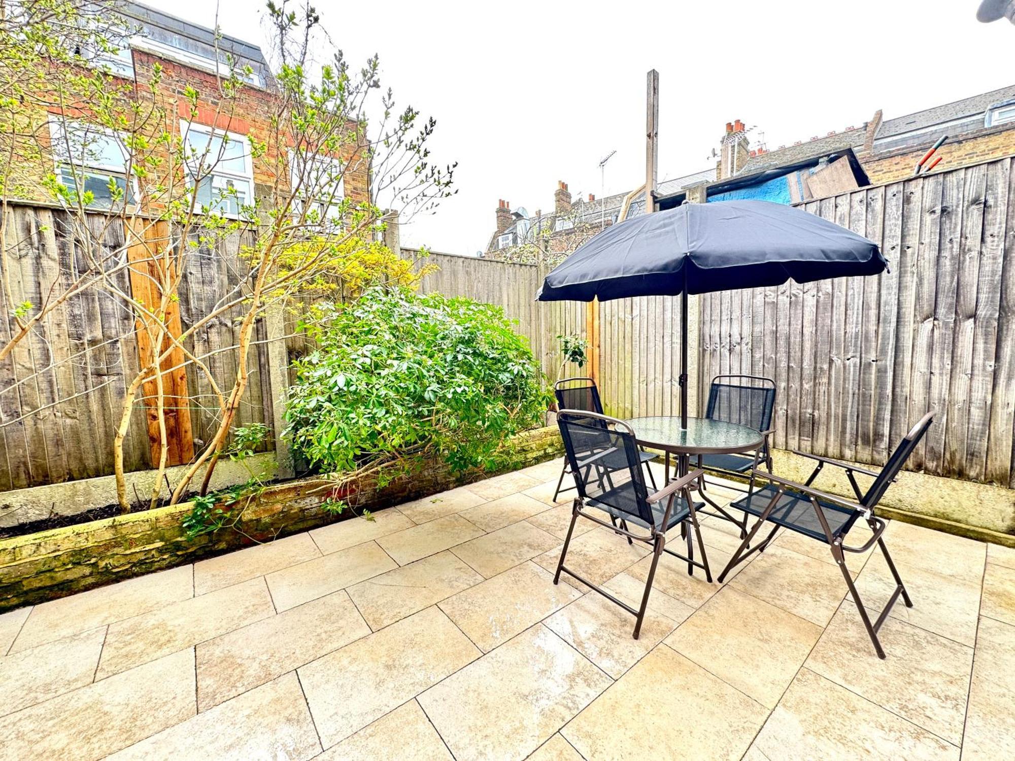 Lovely 4 Bedrooms Entire House In Hammersmith
